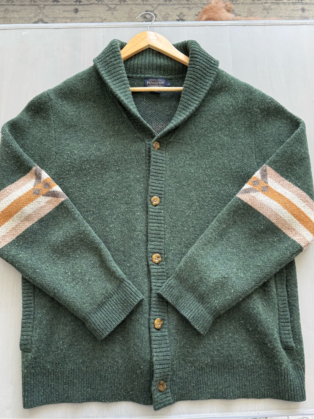 Pendleton Men’s Nehalem Lambswool Cardigan